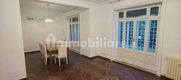 Apartamento de 2 dormitorios en Rome, Italy No. 294188 2