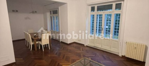 Apartamento de 2 dormitorios en Rome, Italy No. 294188 3