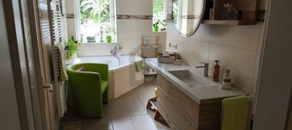 15 rooms Building in Hildburghausen, Germany No. 274147 3