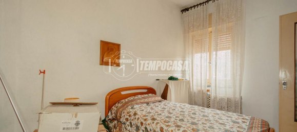 3 rooms House in Candia Lomellina, Italy No. 138964 8