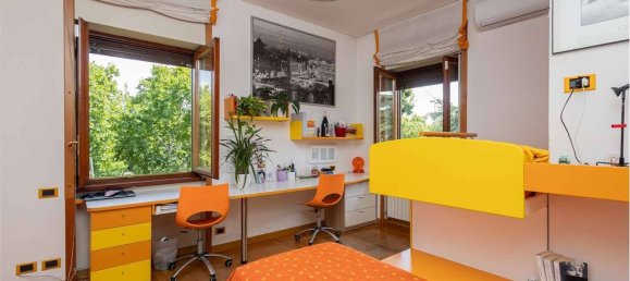 3 bedrooms Apartment in Milan, Italy No. 335243 14