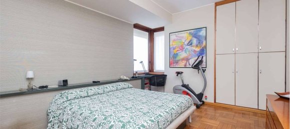 3 bedrooms Apartment in Milan, Italy No. 335243 13