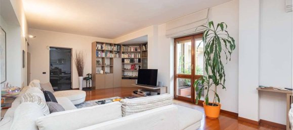 3 bedrooms Apartment in Milan, Italy No. 335243 6