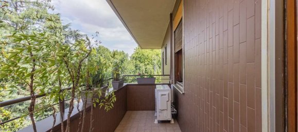 3 bedrooms Apartment in Milan, Italy No. 335243 25