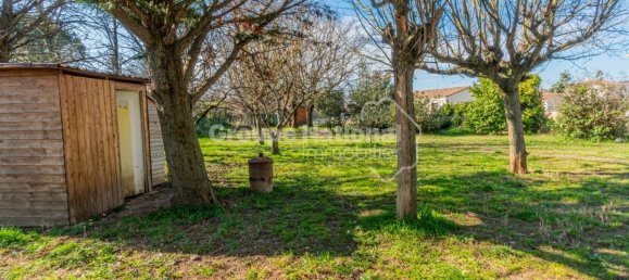 Grundstück in Piolenc, France 750m², Nr. 340844 2