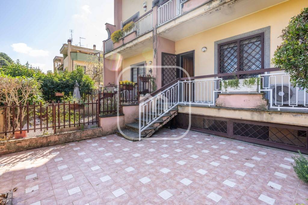 Casa de 3 dormitorios en Rome, Italy No. 8696