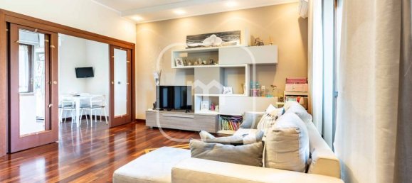 Casa de 3 dormitorios en Rome, Italy No. 8696 16