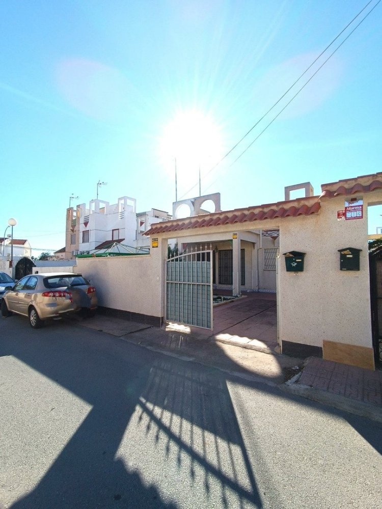 Moradia em banda T2 em Torrevieja, Spain N.º 285132