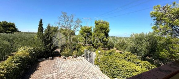 4 bedrooms Villa in Andria, Italy No. 318660 14