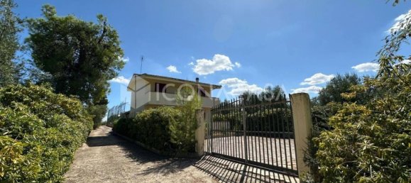 4 bedrooms Villa in Andria, Italy No. 318660 20