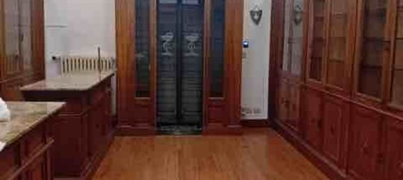 Gewerbliche Immobilie in Roccastrada, Italy 150m², Nr. 289966 5