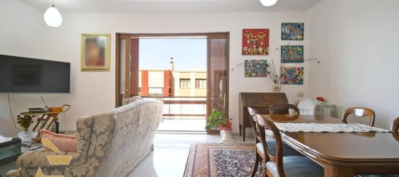 3 rooms Apartment in Cagliari, Italy No. 263499 2
