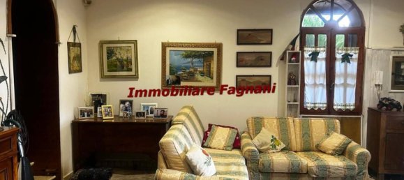 Villa de 3 dormitorios en Velletri, Italy No. 91699 2