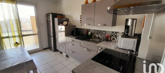 2 bedrooms Apartment in Chartres, France No. 85506 3