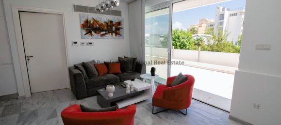 2 bedrooms Apartment in Larnaca, Cyprus No. 5285 7