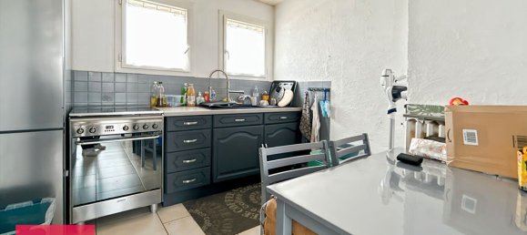 3 bedrooms House in Bernay, France No. 358796 6