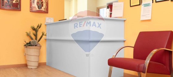 8-Zimmer Büro in Gallarate, Italy, Nr. 54853 5