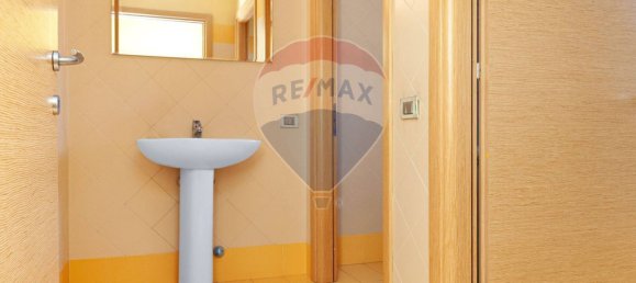 8-Zimmer Büro in Gallarate, Italy, Nr. 54853 21