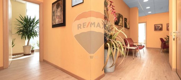 8-Zimmer Büro in Gallarate, Italy, Nr. 54853 16