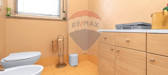 8-Zimmer Büro in Gallarate, Italy, Nr. 54853 22