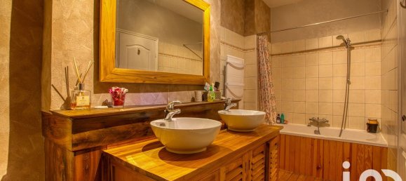 7 rooms House in Vezac, France No. 97799 26