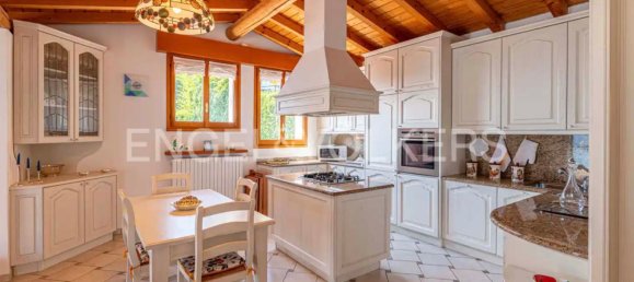 3غرفة شقة في Carate Urio, Italy رقم 103458 8