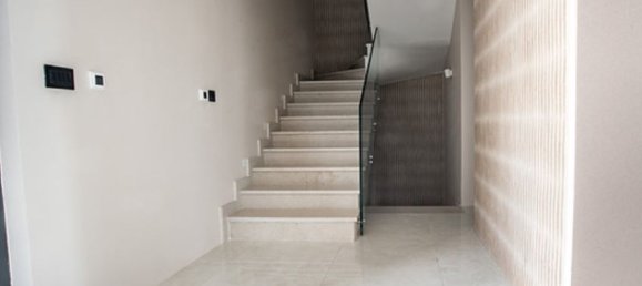 3 bedrooms Commercial property in Budva, Montenegro No. 174 6