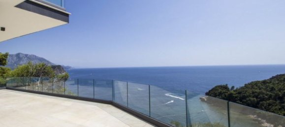 3 bedrooms Commercial property in Budva, Montenegro No. 174 18