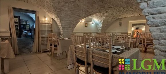 Gewerbliche Immobilie in Caveirac, France 176m², Nr. 282161 5