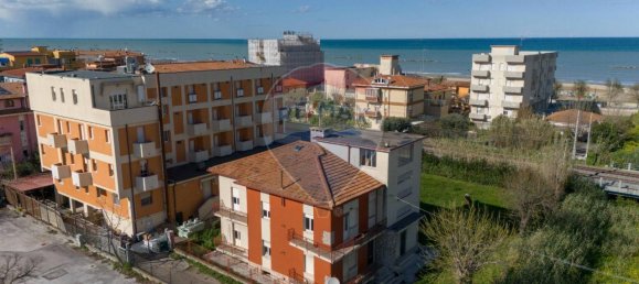 16 rooms House in Senigallia, Italy No. 2258 8