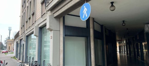 Gewerbliche Immobilie in Reggio Emilia, Italy 306m², Nr. 149160 17