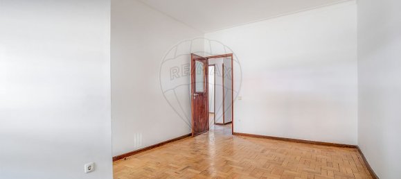 4 Schlafzimmer Haus in Senhora da Hora, Portugal, Nr. 28365 11