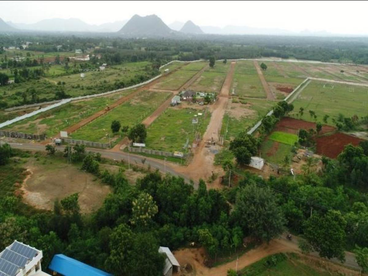  Land in Visakhapatnam, India No. 36162