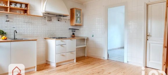 3 bedrooms House in Troyes, France No. 73805 4