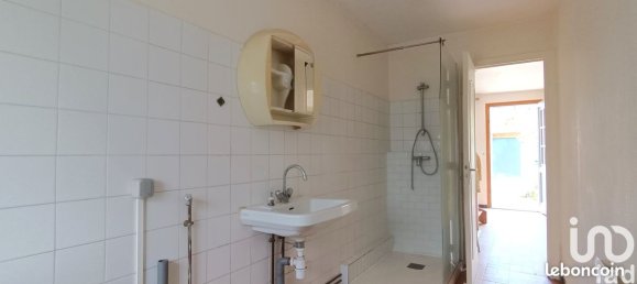 3 bedrooms House in Troyes, France No. 73805 9