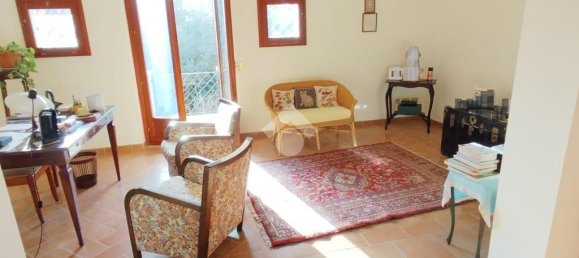 4 غرف نوم فيلا في Cervaro, Italy رقم 206813 40