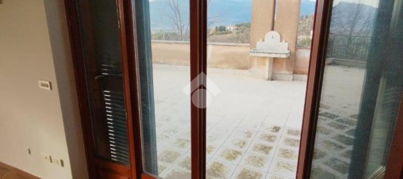 4 غرف نوم فيلا في Cervaro, Italy رقم 206813 18