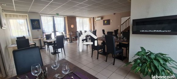 246m² Commercial property in Arnac-Pompadour, France No. 313087 2