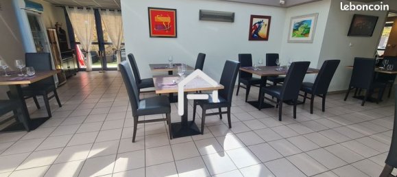 246m² Commercial property in Arnac-Pompadour, France No. 313087 3