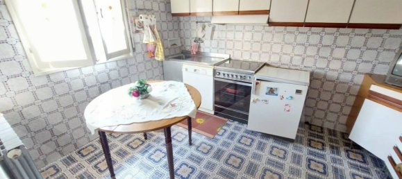 Дом с 4 комнатами в Фьорано Моденесе, Италия № 33599 7