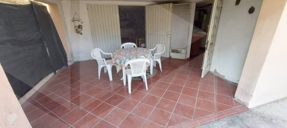 Дом с 4 комнатами в Фьорано Моденесе, Италия № 33599 8