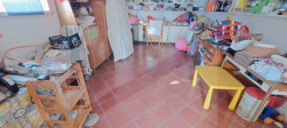 Дом с 4 комнатами в Фьорано Моденесе, Италия № 33599 9