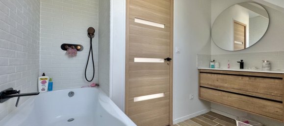 3 bedrooms House in Bieville-Beuville, France No. 354263 17