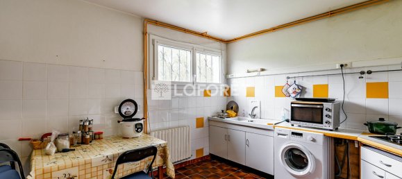 4 bedrooms House in Laruscade, France No. 98825 9