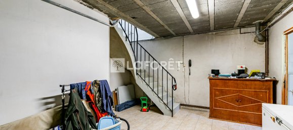 4 bedrooms House in Laruscade, France No. 98825 7