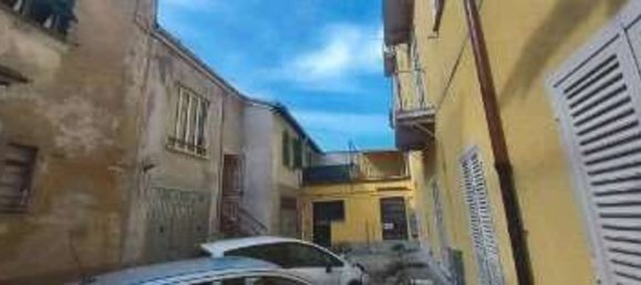 4 rooms Apartment in Altare, Italy No. 284316 8