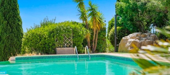 4 bedrooms Villa in Le Lavandou, France No. 303950 3