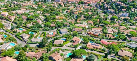 4 bedrooms Villa in Le Lavandou, France No. 303950 4