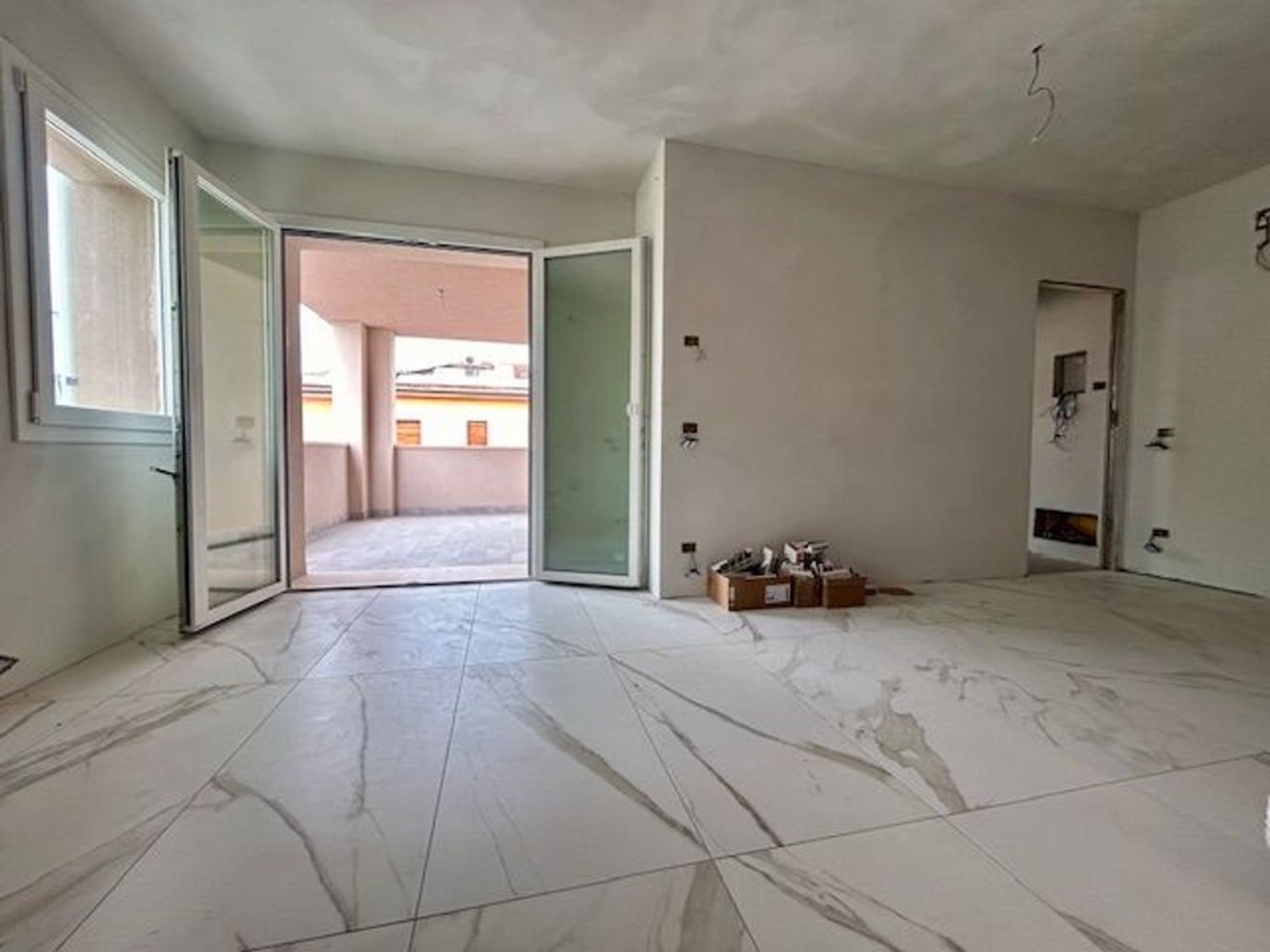 2 rooms Duplex in Sona, Italy No. 26959