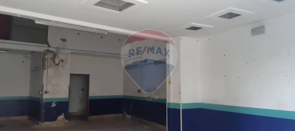 2 rooms Commercial property in Caltanissetta, Italy No. 128288 3